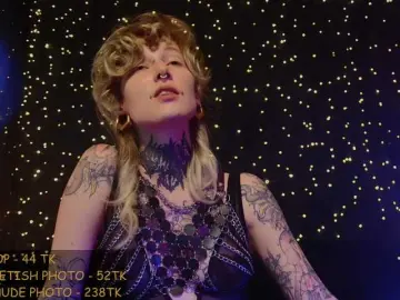 Bongacams Sex Cam of LittleSpaceMouse-