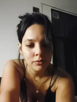 Cam4 Live Porn of DarkhoneyX