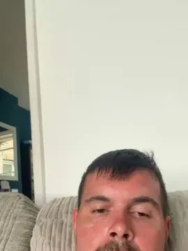Cam4 Nude Webcam of Leo_Iron