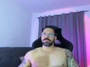 Cam4 Watch Live Sex Cams of TheMagicFoxxx