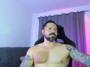 Cam4 Free Porn Cam of TheMagicFoxxx