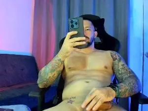 Cam4 Sex Cam of TheMagicFoxxx