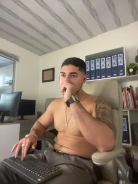 Cam4 Live Sex of dimitri_coleman