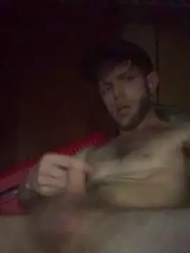 Cam4 Sex Cam of RaveisKing75