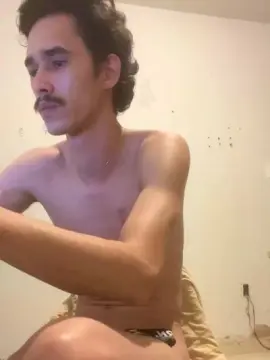 Cam4 Live Sex of branquinho62go