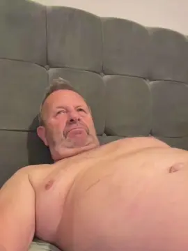 Cam4 Live Sex of curvycock67