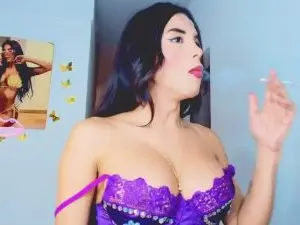 Cam4 Live Porn of EMMILY_USUGA1