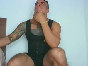 Cam4 Watch Live Sex Cams of Lucasflexthis_1