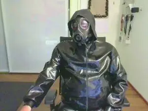 Cam4 Nude Webcam of Latexjunge84