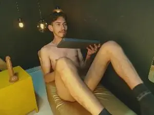 Cam4 Free Live Porn of skinny_jean_
