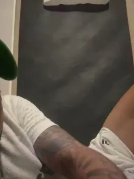 Cam4 Live Sex of AtletaSarado