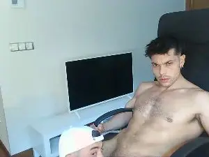 Cam4 Free Porn Cam of spanishcouple2