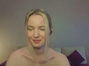 Cam4 Best Webcam of MitzieParonto