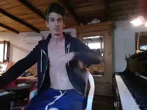 Cam4 Sex Chat of PianoTobe
