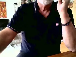 Cam4 Free Live Porn of baerenkerl01