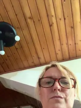 Cam4 Live Sex of lucestellata