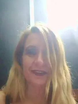 Cam4 Live Porn of Traucka