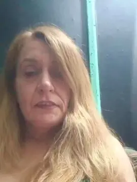 Cam4 Live Sex of Traucka