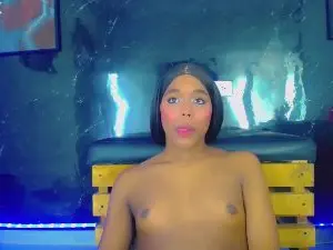 Cam4 Live Sex of Nashla_D