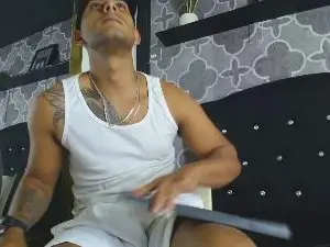 Cam4 Watch Live Sex Cams of Chris_Dick99