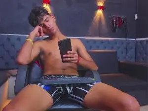 Cam4 Watch Live Sex Cams of AxelGreyder