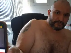 Cam4 Private Sex Chat of DaddyBearLive