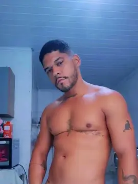 Cam4 Free Live Porn of RealCriadoRio