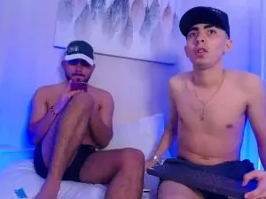 Cam4 Free Porn Cam of Michaell_twinkk