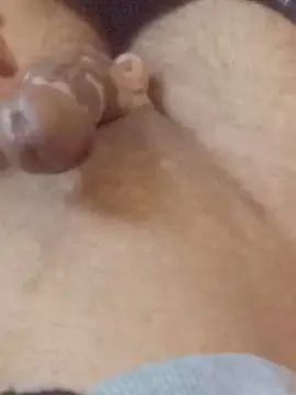 Cam4 Free Live Porn of henchy94