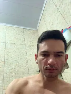 Cam4 Free Live Porn of logmoraes_