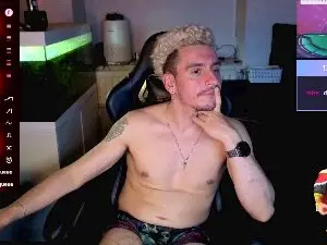 Cam4 Live Sex Cam of Rayzel_White