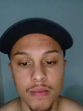 Cam4 Live Sex of Morenoyboy