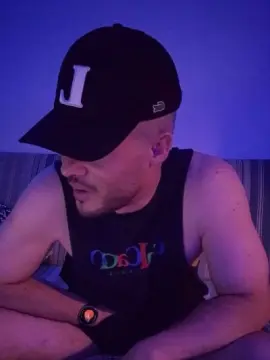 Cam4 Live Sex Cam of runtothesun