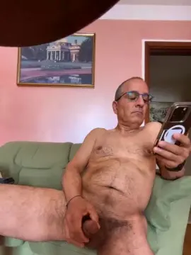 Cam4 Free Live Porn of Milk1958