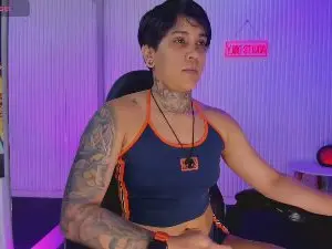 Cam4 Watch Live Sex Cams of zhoestrong
