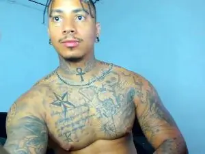 Cam4 Live Porn of blackdavidtatto