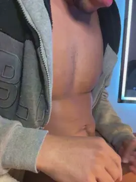 Cam4 Sex Cam of Pintudomacho