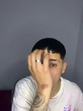 Cam4 Free Live Porn of Thomikaty98
