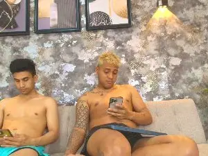 Cam4 Watch Live Sex Cams of Julian_and_Axel