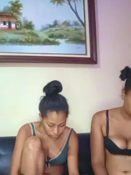 Cam4 Free Porn Cam of Monica2702