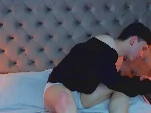 Cam4 Live Sex of hollannd_