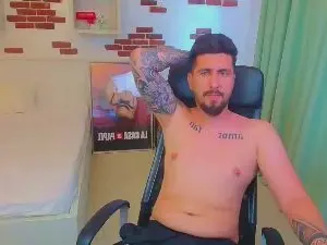 Cam4 Live Porn of LoganStroud