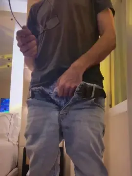 Cam4 Live Porn of tiomadridhot