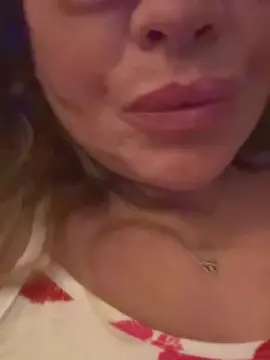 Cam4 Adult Video Chat of Lucy_Louxx