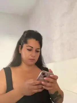 Cam4 Free Live Porn of Mikela_