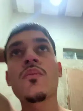 Cam4 Free Live Porn of Ravel55