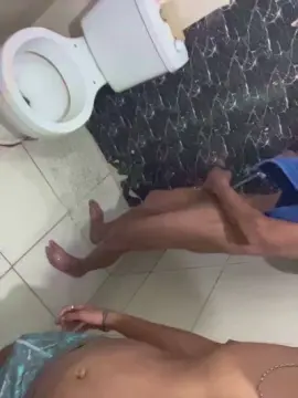 Cam4 Live Sex Cam of leonardobrasil3