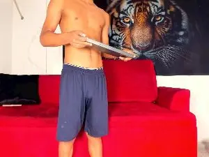 Cam4 Watch Live Sex Cams of tyler_twink_boy