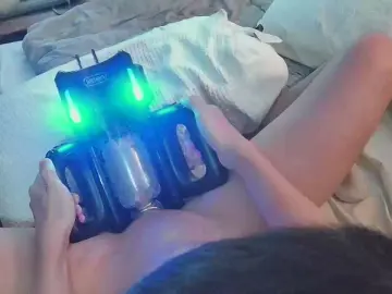 Cam4 Live Porn of cooperccy
