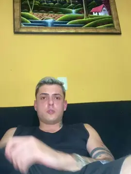 Cam4 Live Porn of Andrestechh